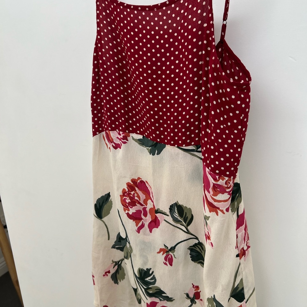 REFORMATION DRESS this is a great simple and comfy dress